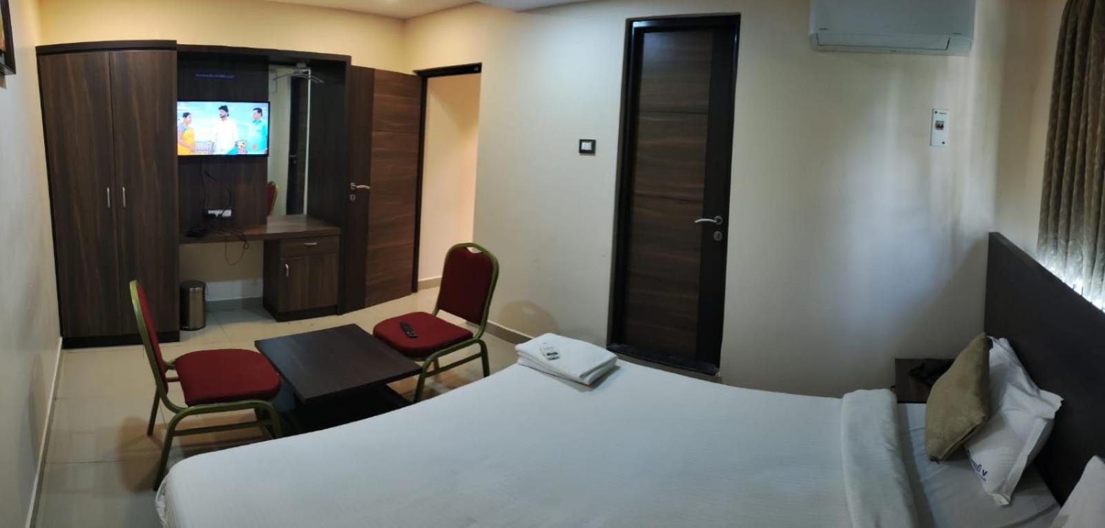 Hotel Sami V Landmarks Arantāngi Екстериор снимка