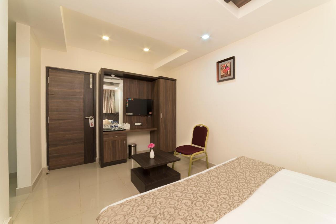 Hotel Sami V Landmarks Arantāngi Екстериор снимка